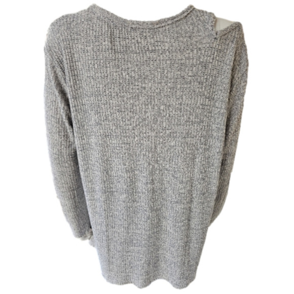 Democracy Long Sleeve One Cold Shoulder Lightweight Sweater Size M - Picture 5 of 11